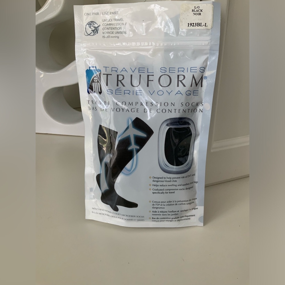TRUFORM BRAND NEW Travel Series Travel Compression Socks Black Size Large NWT